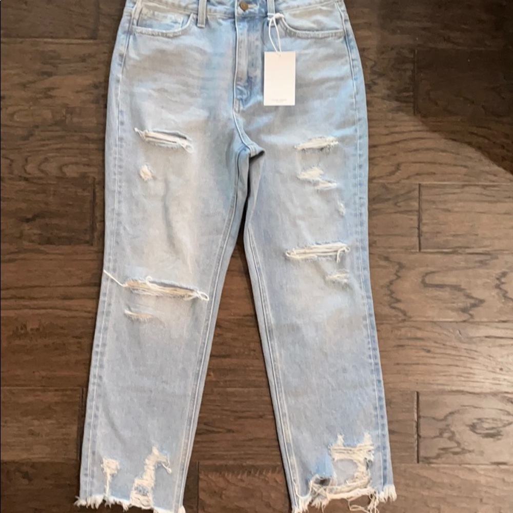 NWT Flying Monkey Distressed Light Mom jeans sz 28